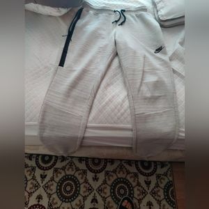Nike tech fleece Sz S